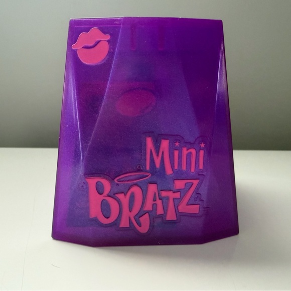 Mini Bratz - Picture 2 of 2